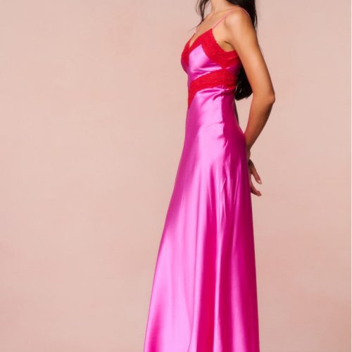 FUCHSIA20241106 RE25Ecom SKomarovskiSERITADRESS FUSCHIA D2121 2218 033 30d992ea 5e83 490f 8339 5738fff0a362