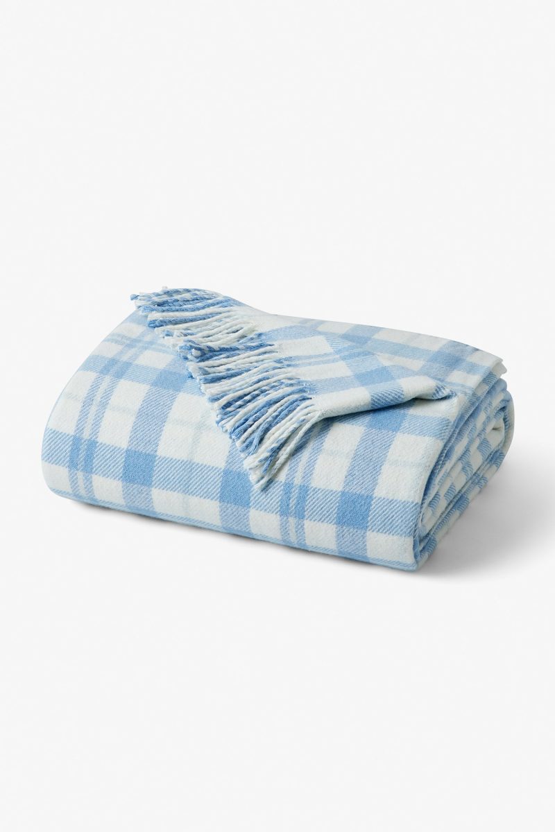 QUEEN BED BLANKET BLUE PLAID 01 6b66f835 b7ac 42d5 a7f0 320621fb92a6